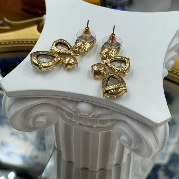 🆕 OSCAR DE LA RENTA 🧿 NWOT Candy Drop Earrings, Clear Crystal - Picture 9 of 17